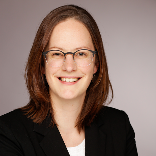 Porträtfoto von Dorothee Gronostay