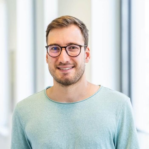 Porträtfoto von Stefan Tomaszewski